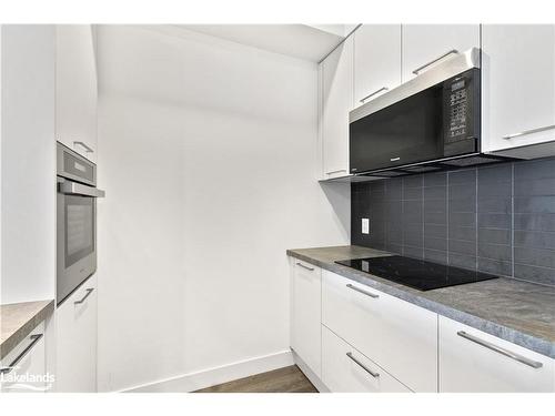 105-21 Beckwith Lane, The Blue Mountains, ON - Indoor Photo Showing Kitchen