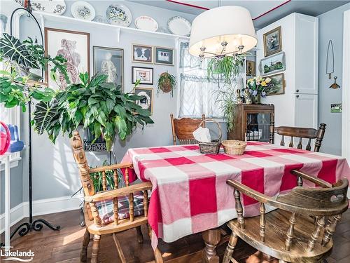 204 Beaumont Drive, Bracebridge, ON - Indoor Photo Showing Dining Room