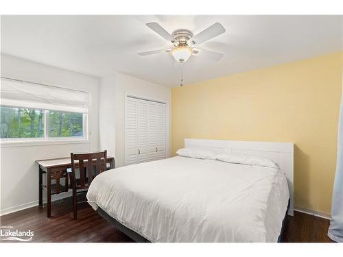 1021 Currie Street, Bala, ON - Indoor Photo Showing Bedroom