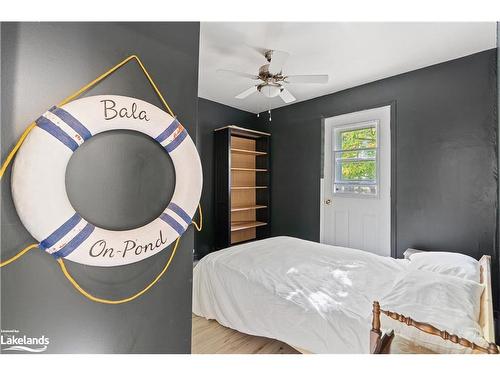 1021 Currie Street, Bala, ON - Indoor Photo Showing Bedroom