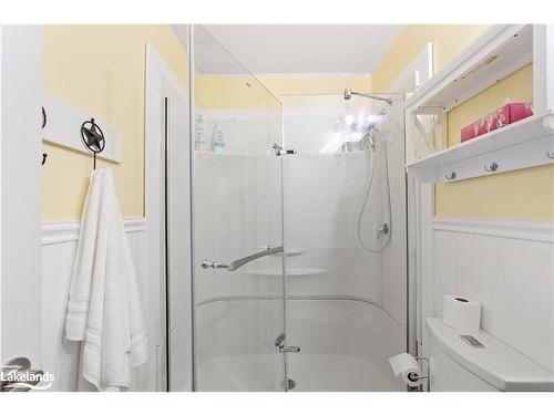 1021 Currie Street, Bala, ON - Indoor Photo Showing Bathroom