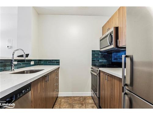 317-170 Jozo Weider Boulevard, The Blue Mountains, ON - Indoor Photo Showing Kitchen