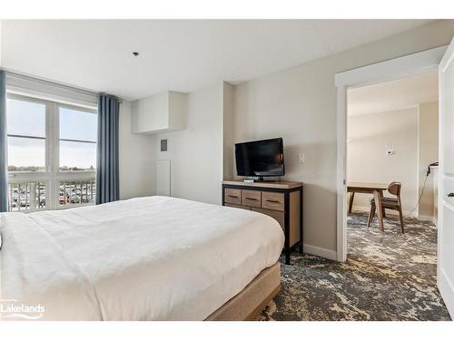 317-170 Jozo Weider Boulevard, The Blue Mountains, ON - Indoor Photo Showing Bedroom