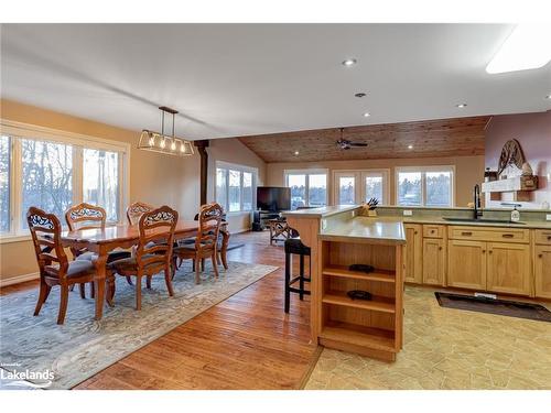 56 Granite Road, Archipelago North, ON - Indoor Photo Showing Dining Room