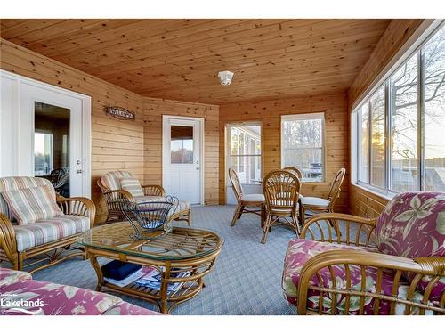56 Granite Road, Archipelago North, ON -  Photo Showing Living Room