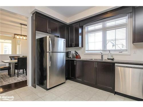 89 Kirby Avenue, Collingwood, ON - Indoor Photo Showing Kitchen With Double Sink