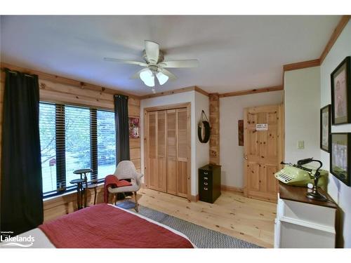 108 Cortina Crescent, The Blue Mountains, ON - Indoor Photo Showing Bedroom