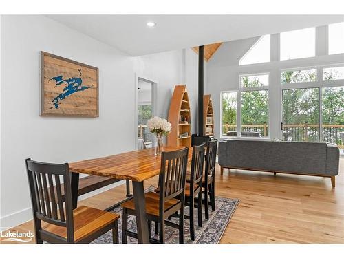 12905 Fishpole Point, Dorset, ON - Indoor Photo Showing Dining Room