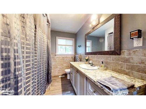 19 Locke Avenue, Stayner, ON - Indoor Photo Showing Bathroom