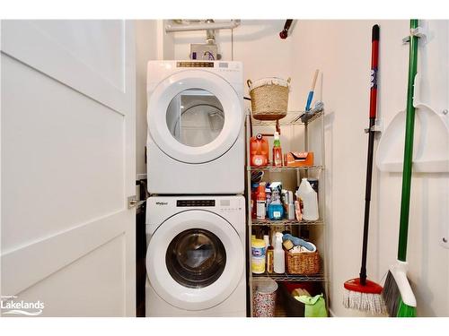 B102-20 Salt Dock Road, Parry Sound, ON - Indoor Photo Showing Laundry Room