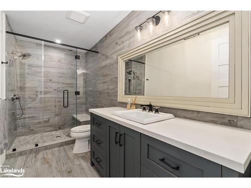 4A-1316 East Bay Road, Torrance, ON - Indoor Photo Showing Bathroom