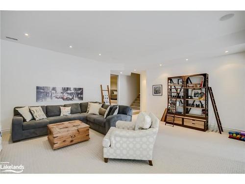 39 Estate Drive, Port Carling, ON - Indoor Photo Showing Living Room