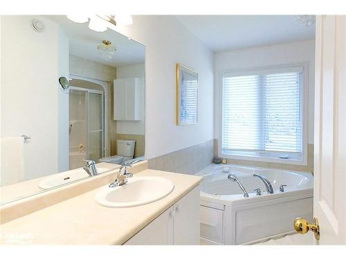 34 Meadow Lane, Meaford, ON - Indoor Photo Showing Bathroom