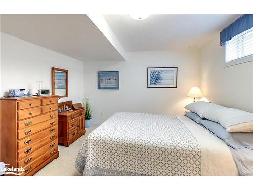 34 Meadow Lane, Meaford, ON - Indoor Photo Showing Bedroom