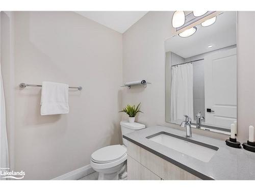 152 Sycamore Street, The Blue Mountains, ON - Indoor Photo Showing Bathroom