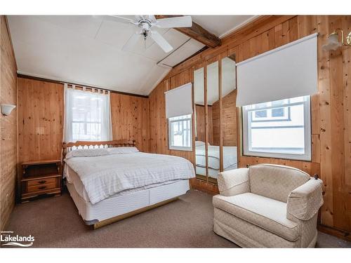 48 Mcarthur Drive, Penetanguishene, ON - Indoor Photo Showing Bedroom