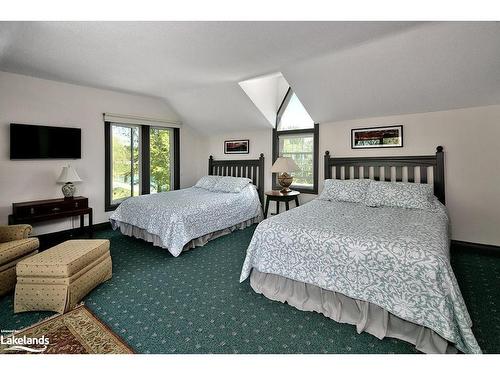 317551 3Rd Line, Meaford, ON - Indoor Photo Showing Bedroom