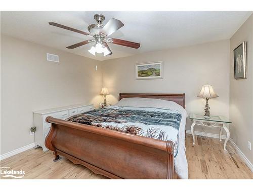 541 White House Road, Huntsville, ON - Indoor Photo Showing Bedroom