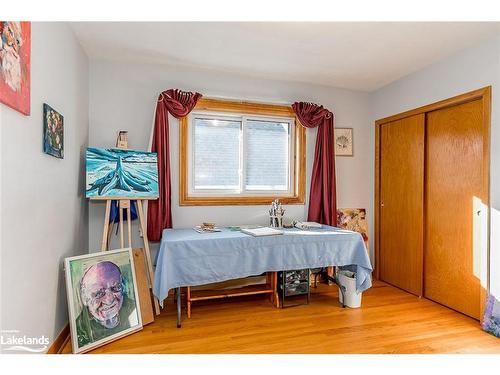 25 Robert Street W, Penetanguishene, ON - Indoor Photo Showing Bedroom