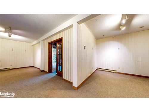 8275 County Road 9, Creemore, ON - Indoor Photo Showing Other Room
