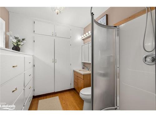 3875 Loop Road, Harcourt, ON - Indoor Photo Showing Bathroom
