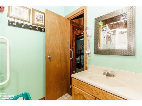 35 Brennan Circle, Huntsville, ON - Indoor Photo Showing Bathroom