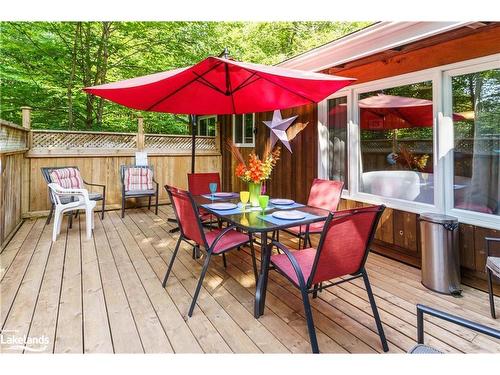 35 Brennan Circle, Huntsville, ON - Outdoor With Deck Patio Veranda With Exterior