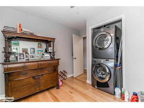 17 Hill Top Drive, Penetanguishene, ON - Indoor Photo Showing Laundry Room