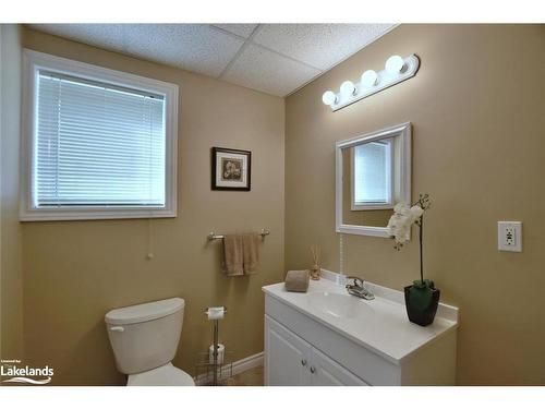 52 Green Pine Crescent, Wasaga Beach, ON - Indoor Photo Showing Bathroom