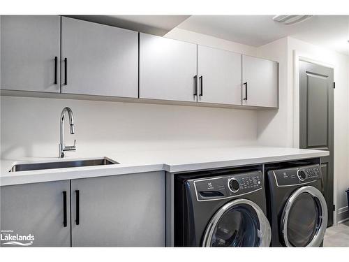 174 Springside Crescent, The Blue Mountains, ON - Indoor Photo Showing Laundry Room