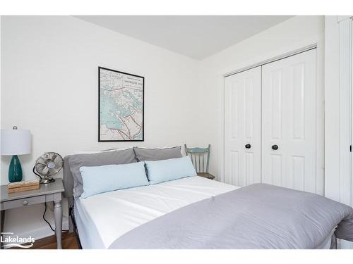 138 Escarpment Crescent, Collingwood, ON - Indoor Photo Showing Bedroom
