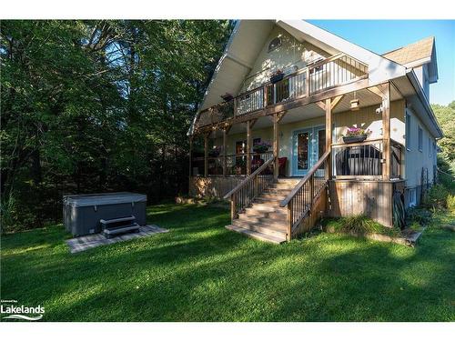 76 Hunts Road, Huntsville, ON - Outdoor