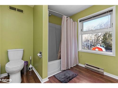 19 River Street, Parry Sound, ON - Indoor Photo Showing Bathroom