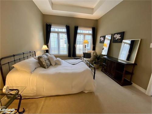 5 Stormont Court, Bracebridge, ON - Indoor Photo Showing Bedroom