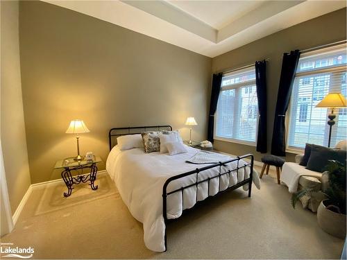 5 Stormont Court, Bracebridge, ON - Indoor Photo Showing Bedroom