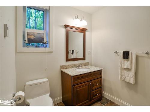 1010 Echo Lane, Minden, ON - Indoor Photo Showing Bathroom