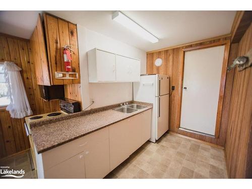 51 Stevens Road, Temagami, ON - Indoor Photo Showing Kitchen