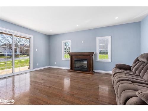 15 Lankin Avenue, Bracebridge, ON - Indoor Photo Showing Living Room With Fireplace