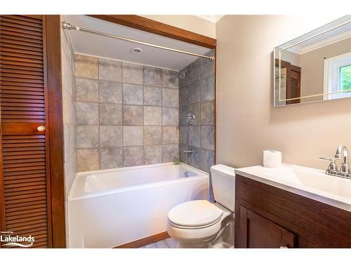 1083 Point Ideal Road, Dwight, ON - Indoor Photo Showing Bathroom