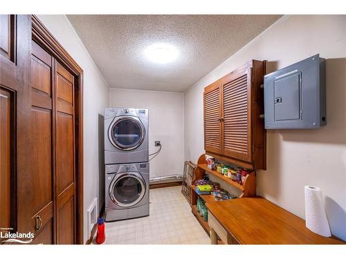 1083 Point Ideal Road, Dwight, ON - Indoor Photo Showing Laundry Room