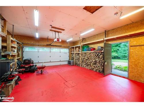 1083 Point Ideal Road, Dwight, ON - Indoor Photo Showing Garage