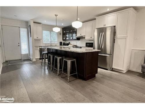 571 Oxbow Crescent, Collingwood, ON - Indoor Photo Showing Kitchen With Stainless Steel Kitchen With Upgraded Kitchen