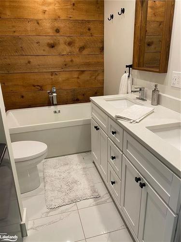 6-139 Lakeshore Road E, The Blue Mountains, ON - Indoor Photo Showing Bathroom