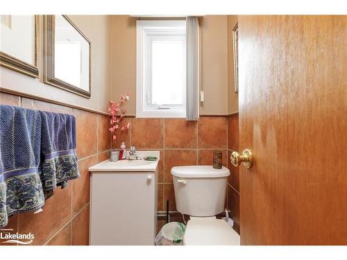 209548 Highway 26, The Blue Mountains, ON - Indoor Photo Showing Bathroom