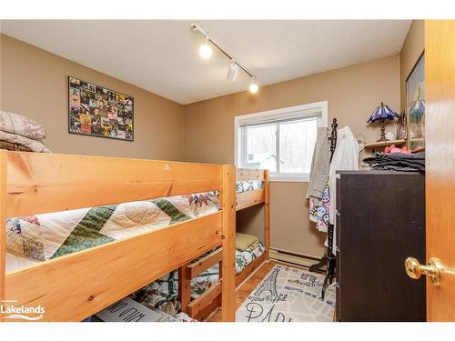 209548 Highway 26, The Blue Mountains, ON - Indoor Photo Showing Bedroom