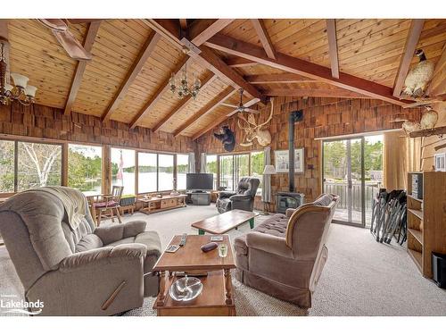 15 Sr405 Severn River Shore, Muskoka Lakes, ON - Indoor Photo Showing Other Room