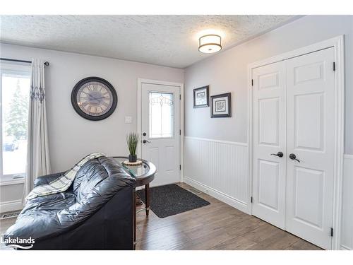 16 Leisure Court, Coldwater, ON - Indoor Photo Showing Other Room