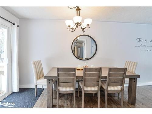 16 Leisure Court, Coldwater, ON - Indoor Photo Showing Dining Room