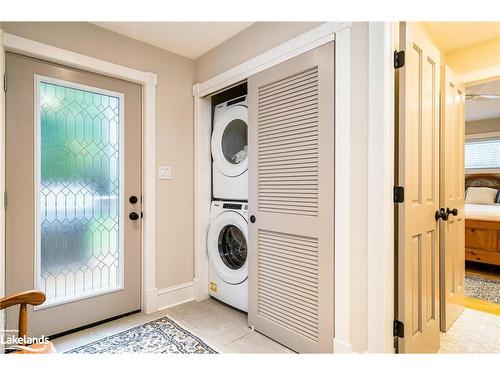 94 Nelson Street W, Meaford, ON - Indoor Photo Showing Laundry Room