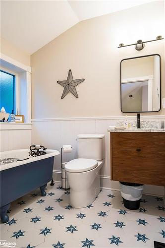 94 Nelson Street W, Meaford, ON - Indoor Photo Showing Bathroom